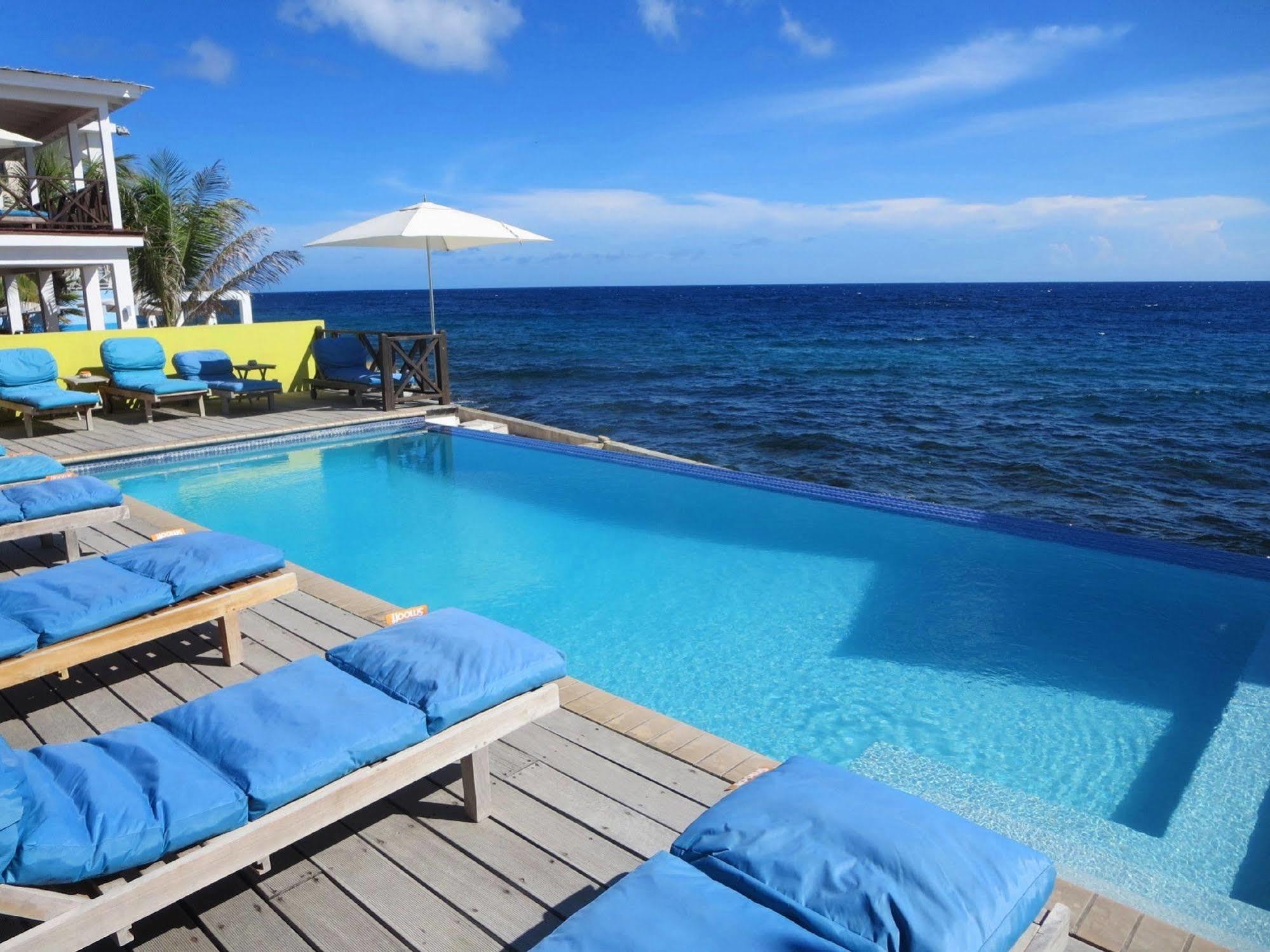 Scuba Lodge & Suites Willemstad Exterior foto